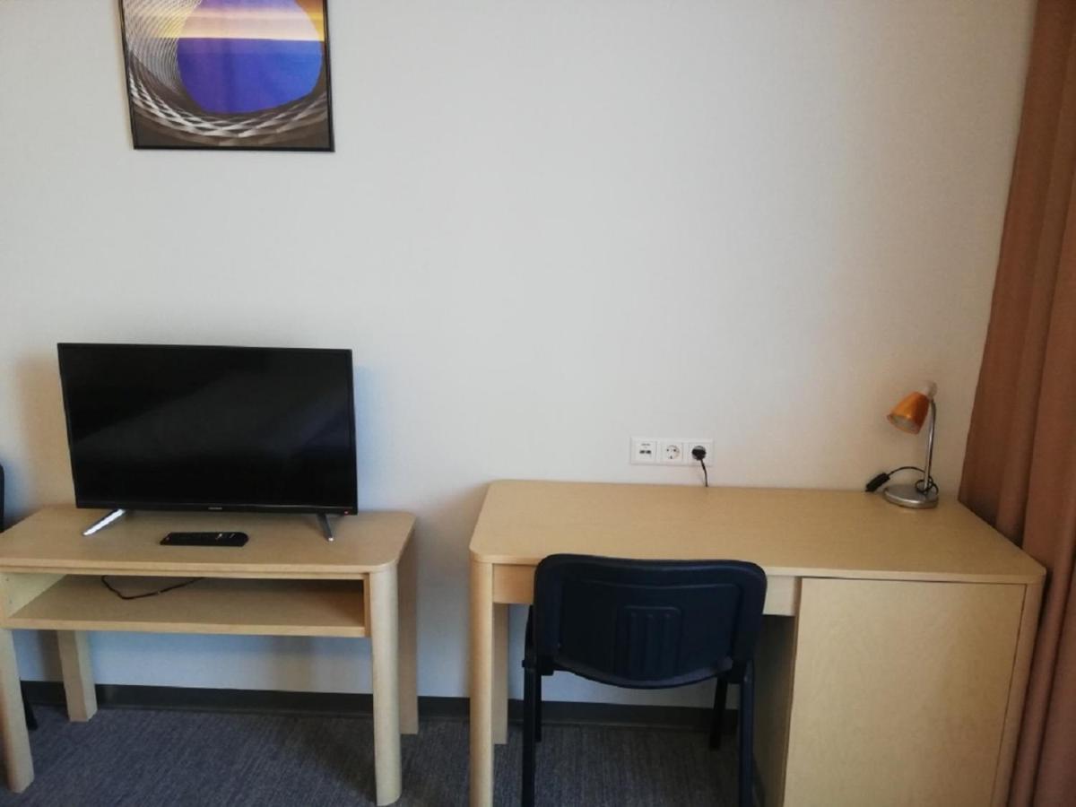 Zaliasis Slenis - Self Check-In Hotel - Free Parking Aukstkiemiai Dış mekan fotoğraf